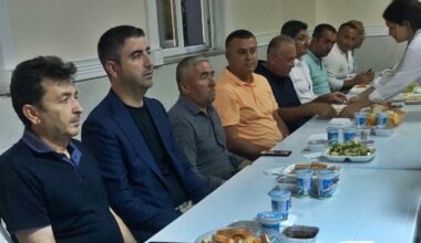 Belediye Başkanı Gökhan Yüksel, Yunus Emre Cemevi’nde Canlarla Lokmalarını paylaştı