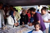 Sancaktepe Belediyesi Muharrem ayı dolayısıyla 10 bin kişilik aşure dağıttı.