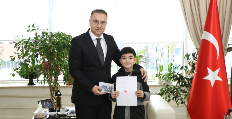 Minik Öğrenciden Kaymakam Naif Yavuz’a Teşekkür Mektubu